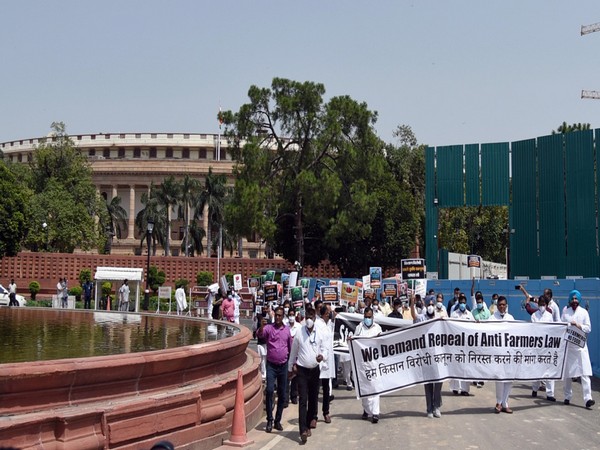A march by Opposition parties from Gandhi Statue in Parliament to Vijay Chowk