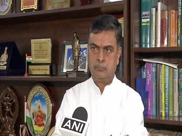 Union Power and New and Renewable Energy Minister R K Singh speaking to ANI on Saturday. Photo/ANI