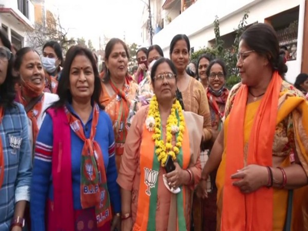 Pravasi women workers during a door-to-door campaign in UP. (Photo/ANI)