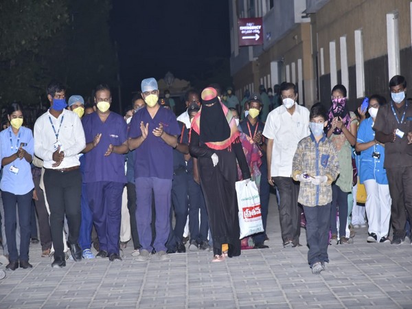  Patients in Andhra Pradesh receive warm send off after being cured of coronavirus [Photo/ANI]