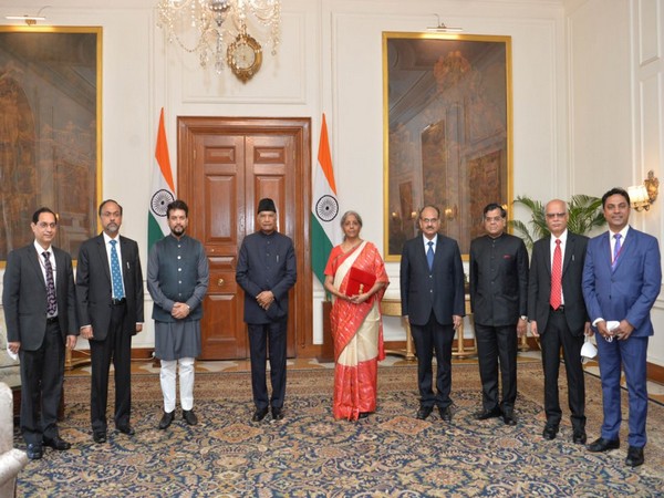 Finance Minister Nirmala Sitharaman meets the President Ram Nath Kovind. (Photo/President of India Twitter)