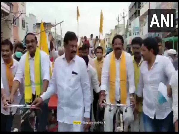 TDP leaders protesting (Photo/ANI)