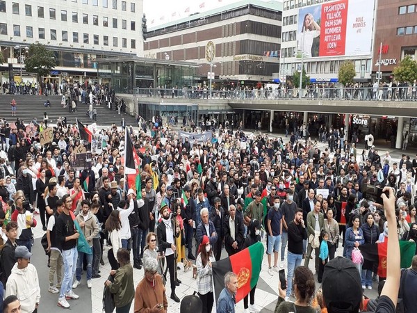 Huge demonstration against Taliban in Swedish capital, Stockholm. (Photo Credit: Rights activist Saleem Javed twitter)