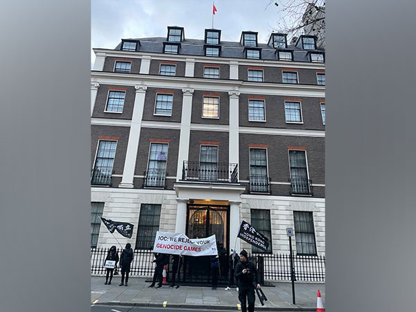 Olympics Games should not be held in today's repressive China, said Tibetan leader at a London event.