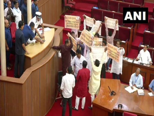 BJP and Congress MLAs protest inside Odisha Assembly on Thursday