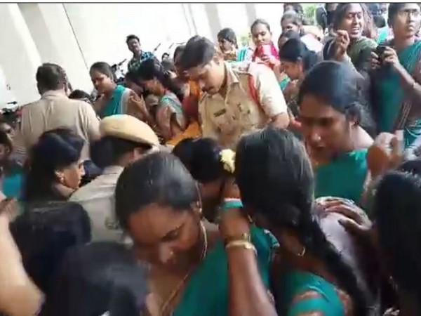 The protesters have condemned the act of the Sub-Inspector.