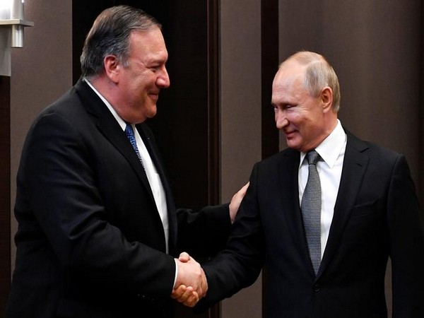 US Secretary of State Michael Pompeo with Russian President Vladimir Putin at Sochi on May 14 (Photo/ Reuters)