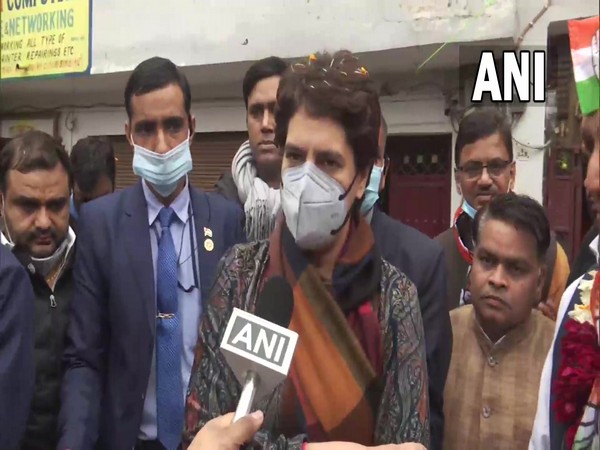 Congress leader Priyanka Gandhi Vadra holds door to door campaign in UP's Sikandarabad (Photo/ANI)