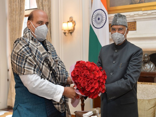 President Ram Nath Kovind and Defence Minister Rajnath Singh exchange New Year greetings