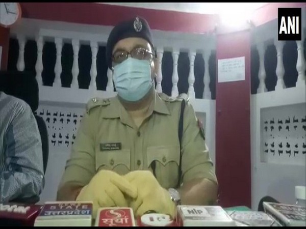 Nityanand Roy, ASP Raebareli speaking to media on Sunday. 