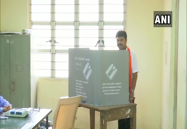 BJP candidate BY Raghavendra casting his vote in Shimoga on Tuesday Photo/ANI.