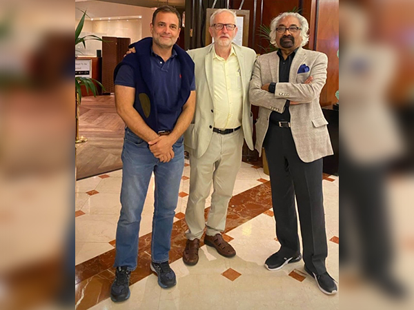 Congress MP Rahul Gandhi with UK's former Labour Party leader Jeremy Corbyn and Indian Overseas Congress president Sam Pitroda. (Picture Courtesy: Twitter/Amit Malviya)
