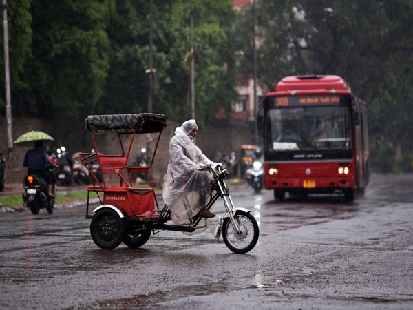 Visulas of rain in Delhi (Photo/ ANI)