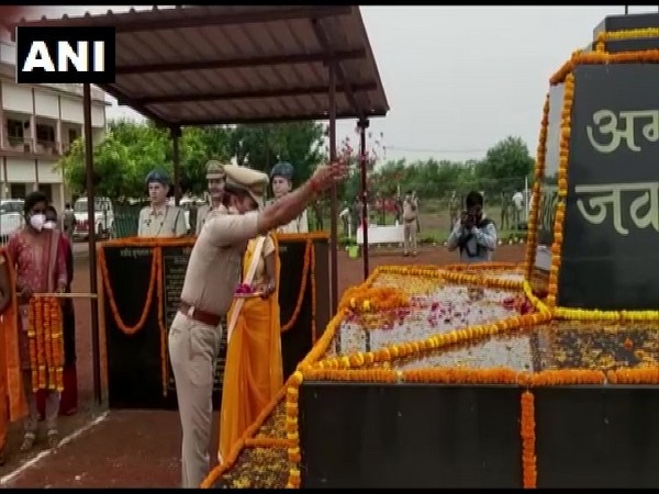 Tributes being paid at Rajnandgaon Police Lines in Chhattisgarh (Photo/ANI)