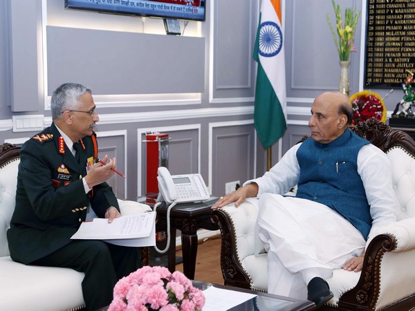 Defence Minister Rajnath Singh (right) with Army Chief Gen Manoj Mukund Naravane (File photo)