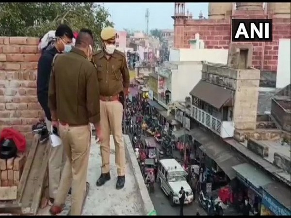 The building from where the pillar fell on the pedastrian. [Photo/ANI]