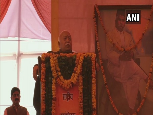 RSS chief Mohan Bhagwat addressing a public meeting in Bareilly on Sunday. Photo/ANI