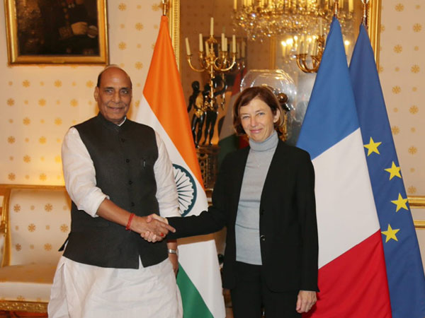 Defence Minister Rajnath Singh met French Minister of Armed Forces Florence Parly in Paris on Tuesday. (Photo courtesy: Rajnath SIngh twitter)