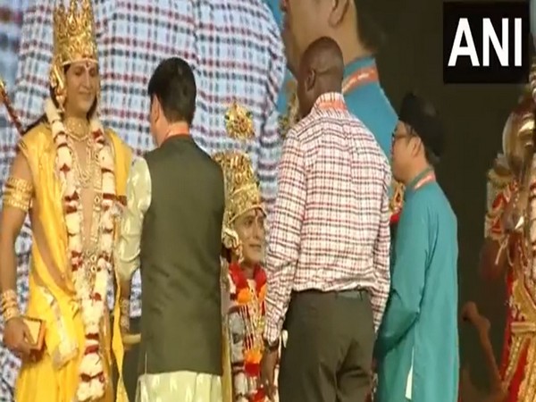 Diwali: Ambassadors of Nepal, Vietnam perform 'Rajtilak' of characters of Ramayana in Ayodhya