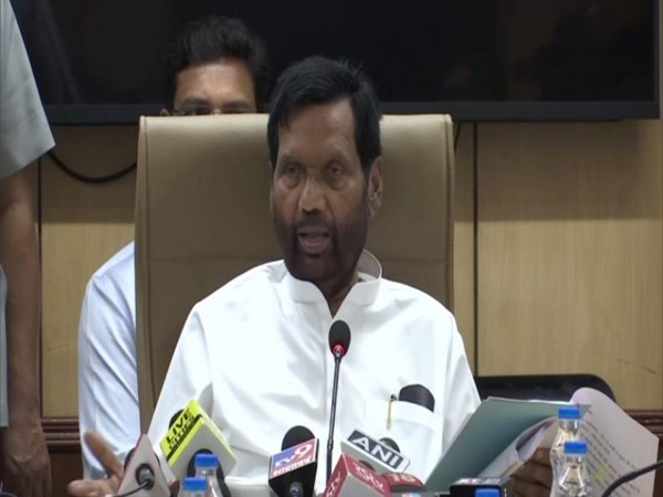 Union Minister Ramvilas Paswan talking to reporters in New Delhi on Friday. Photo/ANI 