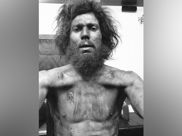 Randeep Hooda in his character look from the movie 'Sarbjit' (Image source: Twitter) 