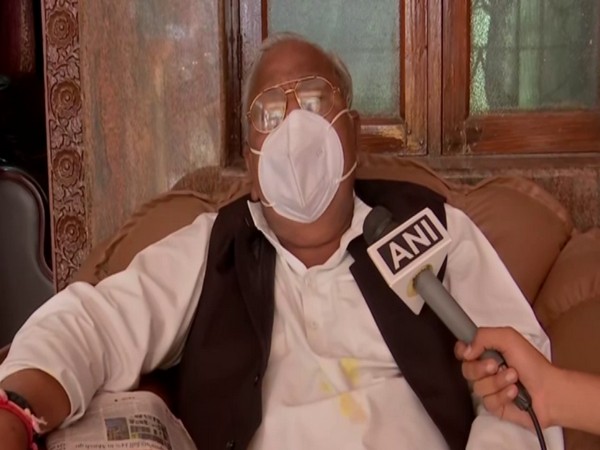 Senior Congress leader V Hanumantha Rao (Photo/ANI)