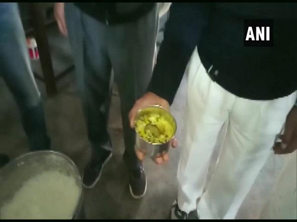 A dead rat was found in the mid-day meal in a school in Muzaffarnagar on Tuesday. 