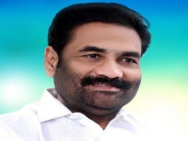 YSRCP MLA Kotamreddy Sridhar Reddy (Photo credit: Twitter)
