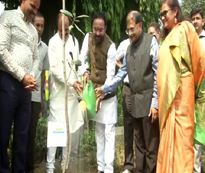 Minister of State for Home Affairs G Kishan Reddy planting tree at Nehru Park on Thursday. Photo/ANI