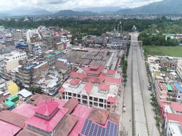 Deserted roads of Imphal following total lockdown (Photo/ANI)