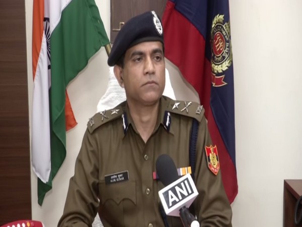 Delhi Police Joint Commissioner Alok Kumar speaking to ANI on February 2