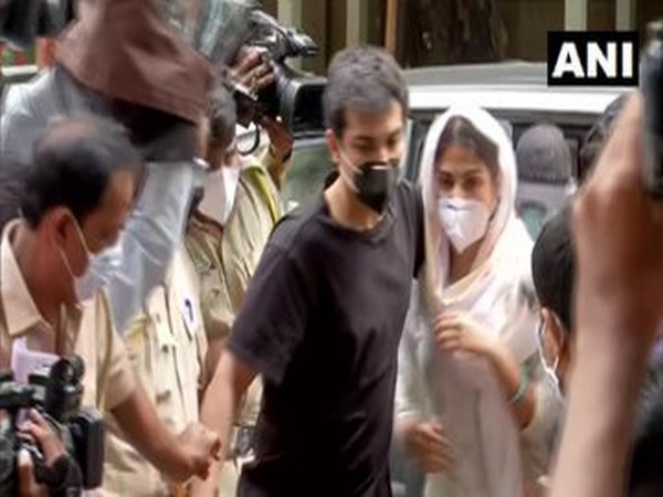 Rhea Chakraborty outside ED office in Mumbai on Monday. [Photo/ANI]