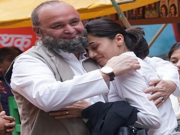 Rishi Kapoor and Taapsee Pannu (Image courtesy: Instagram)