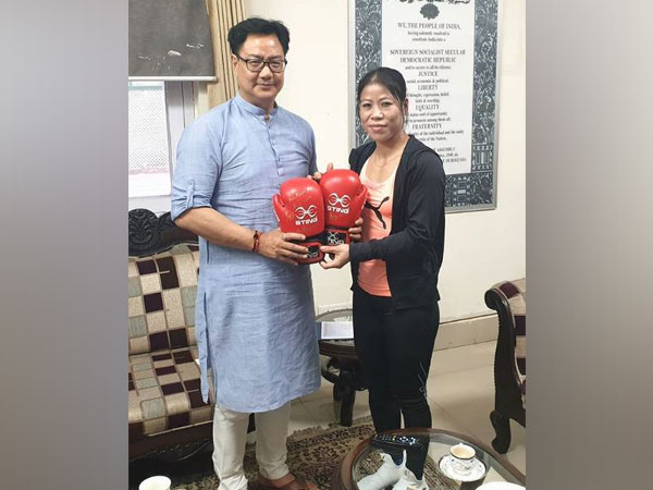 Sports minister Kiren Rijiju with boxer Mary Kom (Photo/Kiren Rijiju Instagram)