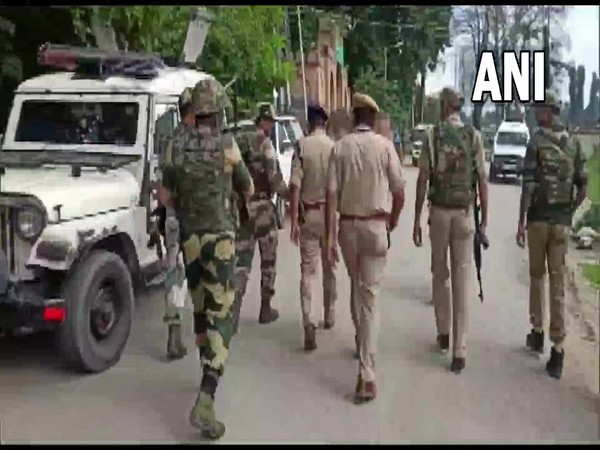 Terrorists open fire at Police, CRPF in J&K's Anantnag. (ANI/photo)