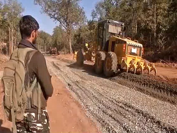 Road construction in Naxal-hit districts to smooth Left-wing extremism