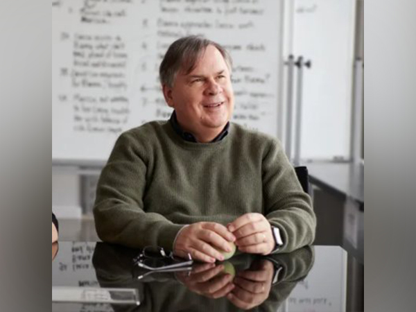 Robert King (Image Source: Twitter)