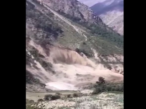 Landslide near Nalda village blocks flow of Chenab river 