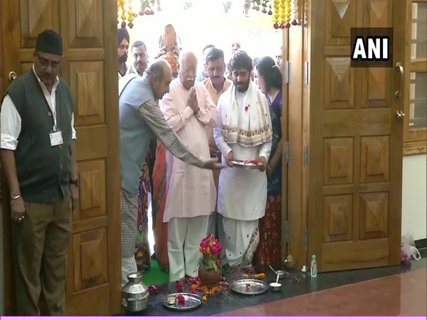 Mohan Bhagwat inaugurating the RSS headquarters in Ahmedabad on Saturday. Photo/ANI