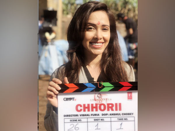 Actor Nushrratt Bharuccha holding 'Chhori' film's clapperboard (Image Source: Instagram)