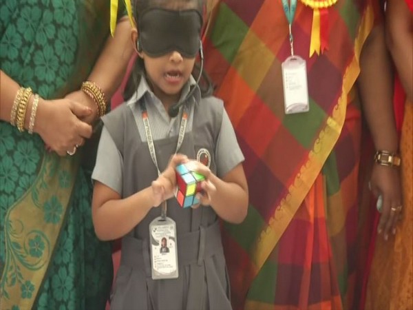 6-year-old mastermind Sarah solved Rubik's cube puzzle blindfoldedly in Chennai on Friday [Photo/ANI]