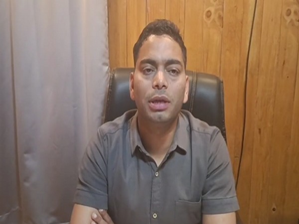 Shopian District Magistrate Sachin (Photo/Twitter @dmshopian)