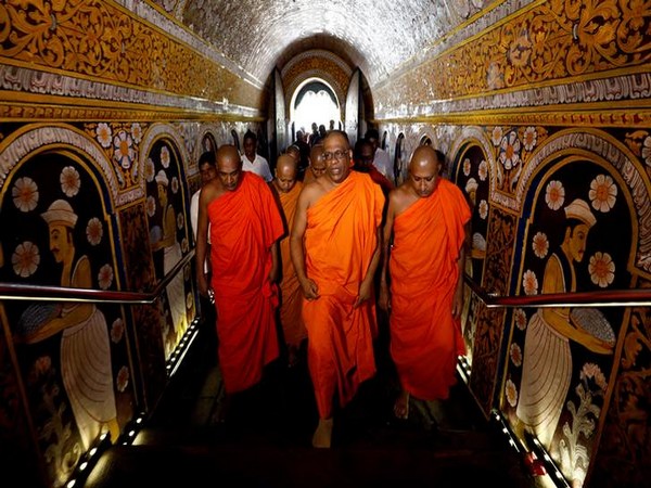 Buddhist monks meet in Kandy
