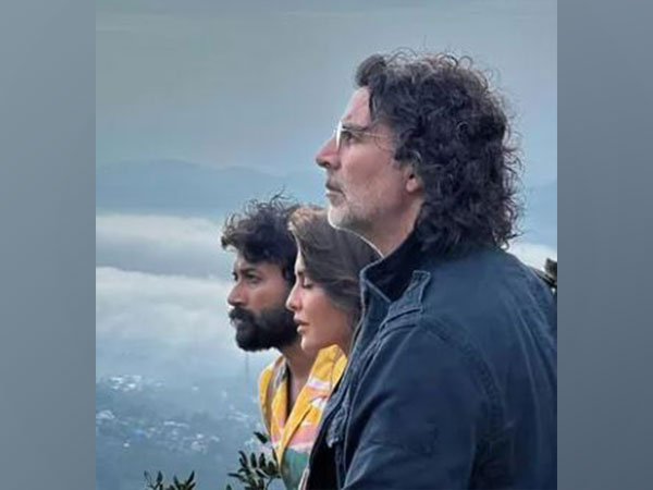 Akshay Kumar, Jacqueline Fernandes, and Satya Dev (Image Source: Instagram)