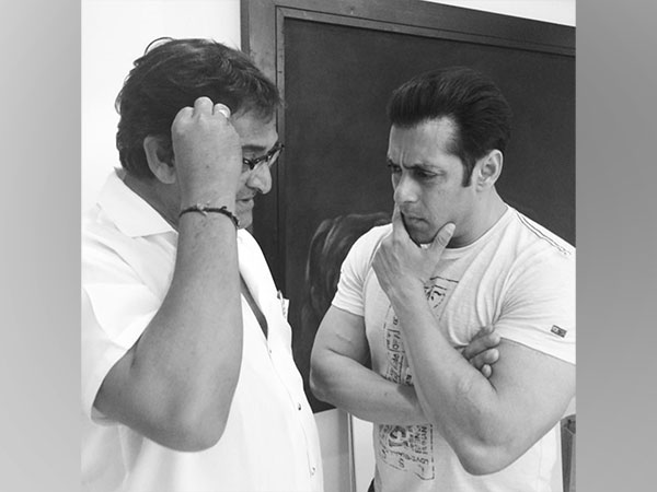 Mahesh Manjrekar and Salman Khan