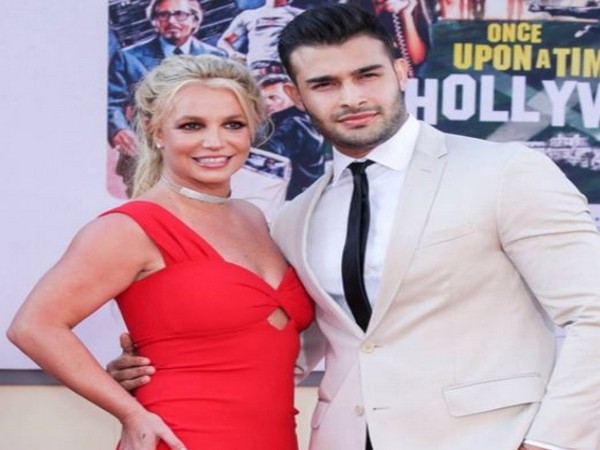 Britney Spears with beau Sam Asghari (Image source: Instagram)