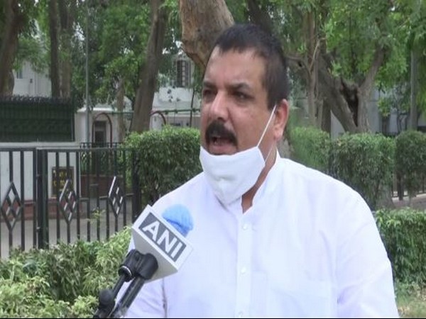 Aam Aadmi Party (AAP) leader Sanjay Singh speaking to ANI. Photo/ANI