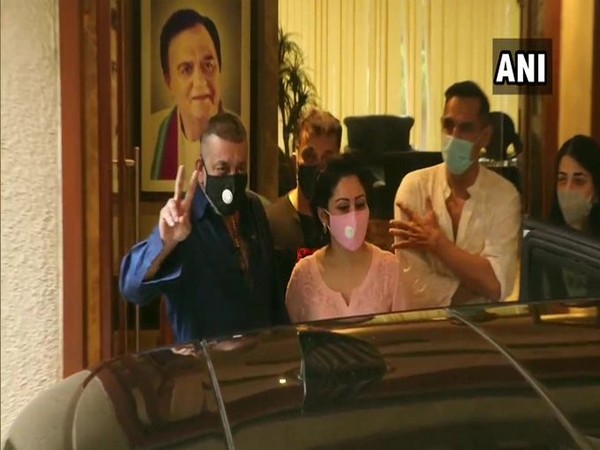 Sanjay Dutt, who was diagnosed with lung cancer last week, left from his residence for Kokilaben Hospital on Tuesday evening. 