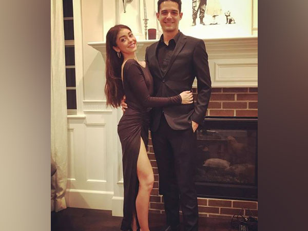 Sarah Hyland and Wells Adams, Image courtesy: Instagram