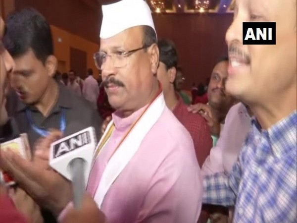 Shiv Sena MLA Abdul Sattar talking to media persons in Mumbai on Monday 
